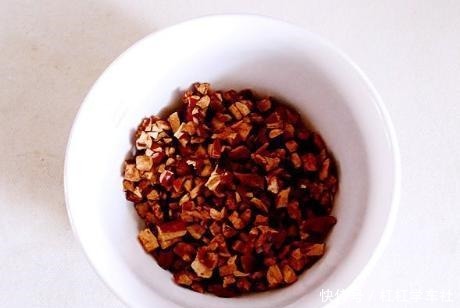 教你做|家里有面粉,教你做发糕,比蛋糕好吃还好做,新手也能轻松搞定