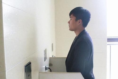 酒就脸红|人一喝酒,脸就会红是怎么回事?