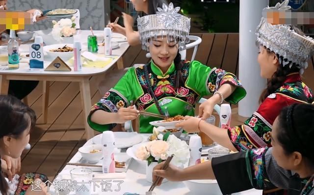  客人|《中餐厅》排骨未熟就上桌，被客人反映后，救场举动堪称教科书