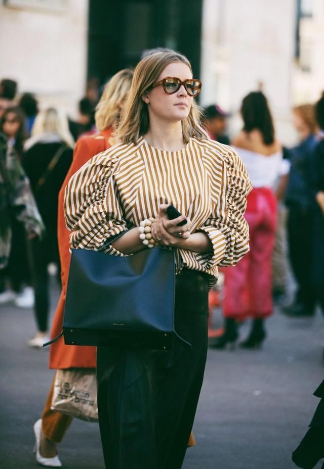  探索|泡泡袖、蛋糕裙、创意丹宁……探索2021早春6个时髦单品关键字！