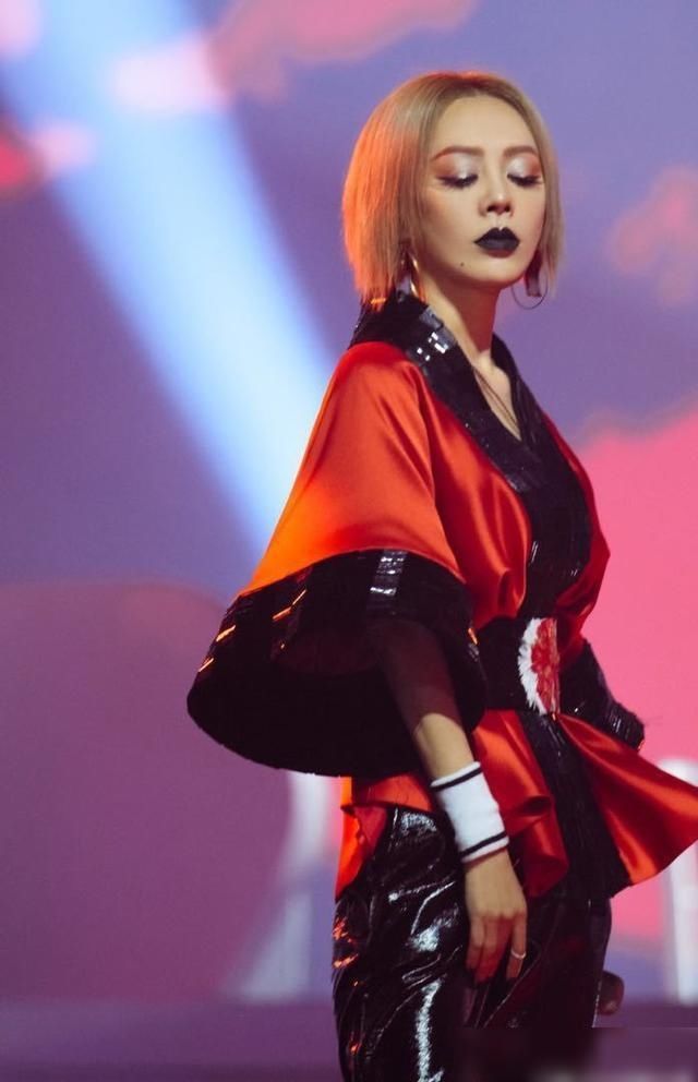  上次|宁静上次这么哭还是多尔衮去世的时候