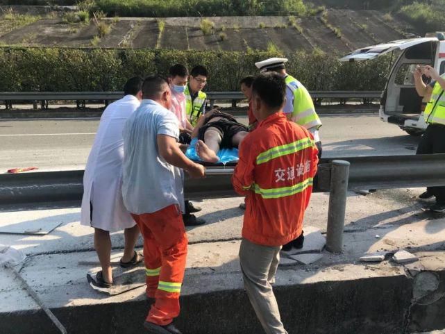  抢救|交警正能量 | 警医协作，为抢救伤员赢得宝贵时间