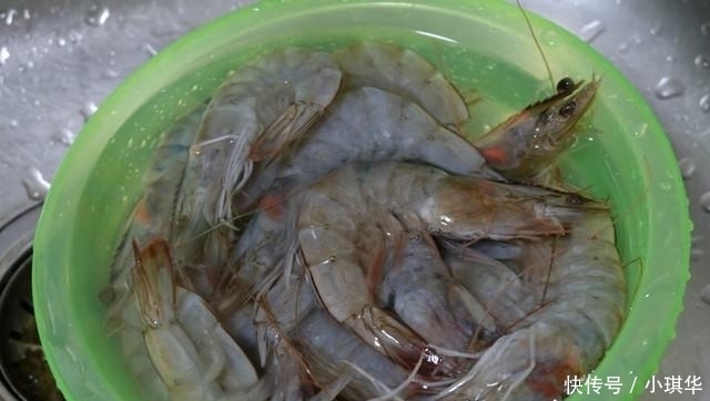 手工|手工虾滑营养好,做法简单,老人孩子都应该常吃,贵点也值!