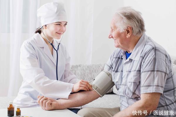 高血压患者吃什么食物可以降血压(得了高血压，要多吃这5种食物，少吃3类食物，有助于稳定血压)
