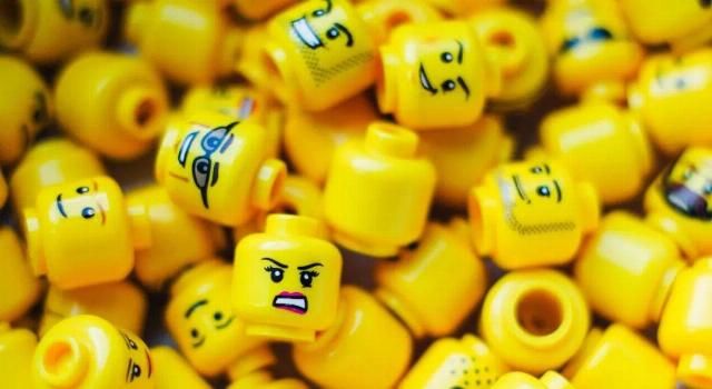 乐高|十岁自闭症男孩痴迷乐高，网友众筹50000+“零件”，打造全球最大泰坦尼克号：梦想不会创造奇迹，但追梦的人可以