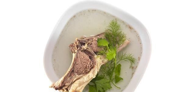  美味|炖羊肉，不需放太多香料，羊汤店：用这2样最关键，肉汤鲜嫩美味