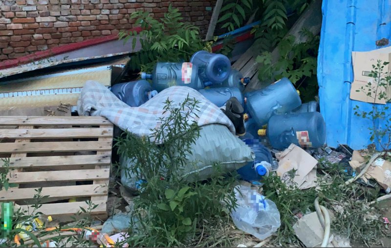  水站|井水灌出名牌水销往9个水站 这个“黑窝”被端了