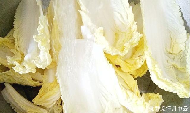 花样|顺德名菜卜卜蛤蜊,用鲜辣汤和暖身玩白贝“花样”