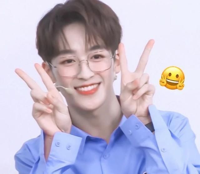 少女|硬糖少女粉丝一边喊着糊,一边又喊着“壶”,R1SE不累壶妹也累了