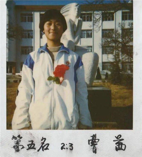 女儿|父母借7万送女儿留学，她却失联15年，领事馆联系教授女儿被拒见