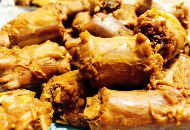  去腥|卤肉的小技巧，这2种料记得放，肉去腥全靠它，吃得还嫩！