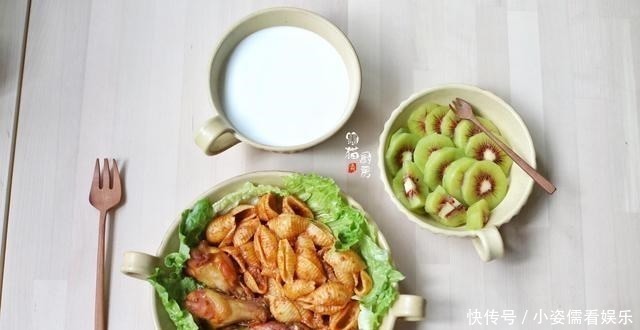 幸福感|80后妈妈给孩子做早餐5年,每天不重样,网友:幸福感和仪式感