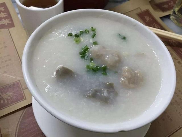 豆浆|别再让孩子吃豆浆配油条了，这些敷衍的早餐，不仅伤胃还影响智力