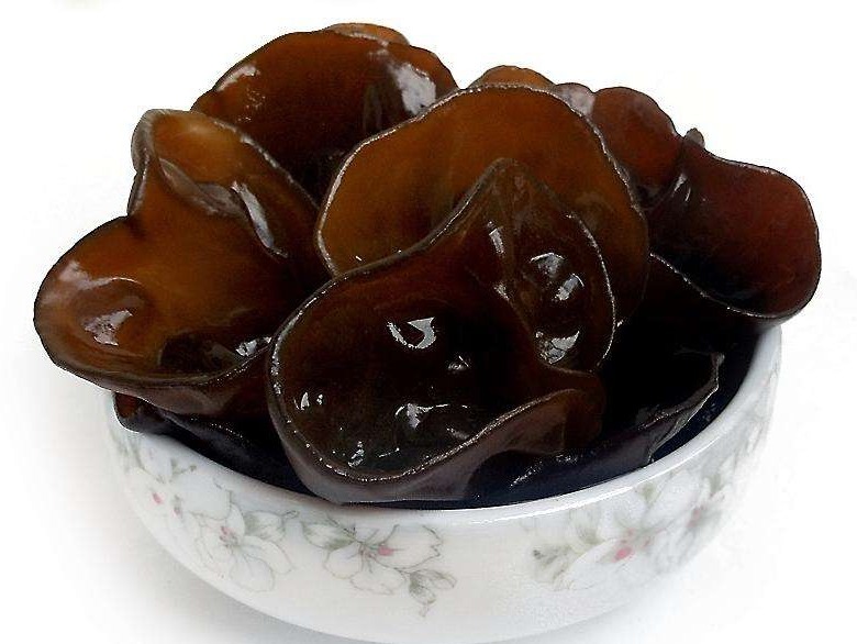  木耳|泡木耳不要只用水，学会这一招，1分钟就能泡发，木耳又大又软