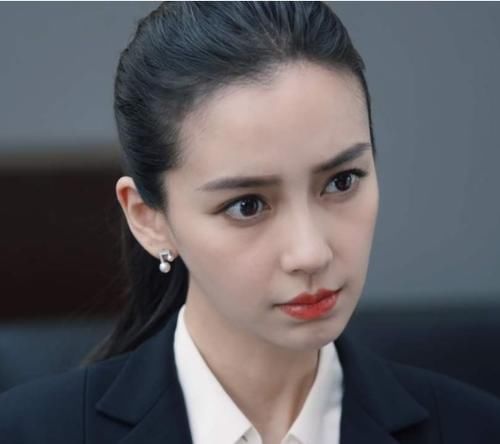  乘风破浪的姐姐|杨颖曾是拟邀人选，看了黄龄现场舞蹈后，她不当姐姐是对的