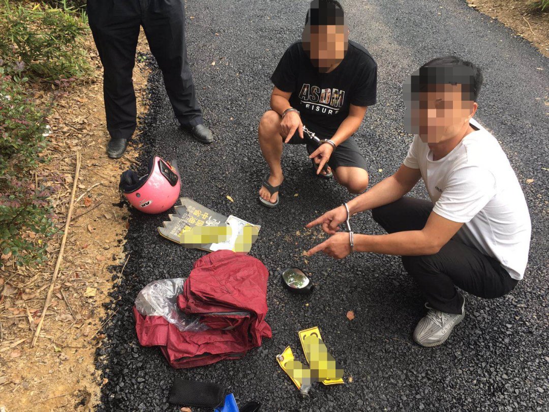 上犹县城|两男子开着宝马偷摩托车？嫌疑人：宝马是租的二手车，开豪车只为不被人怀疑