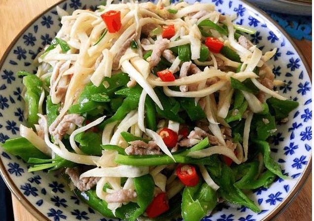 吃饭|男同事来我家吃饭,我做了几个菜招待,吃完后他提出了一个要求