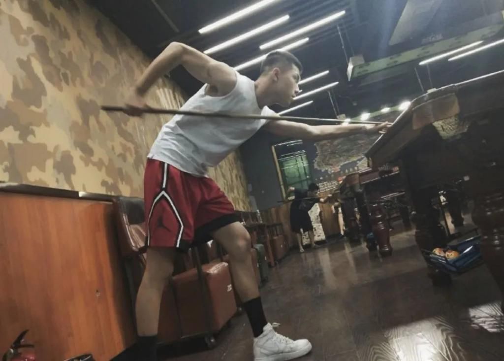  运动|33个肌肉帅哥争做“1”，你确定这不是专做给gay看的节目吗？