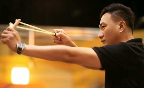  大哥哥|胡军倚老卖老，粉丝为杨洋抱屈，网友却说有了《极限挑战》的味道