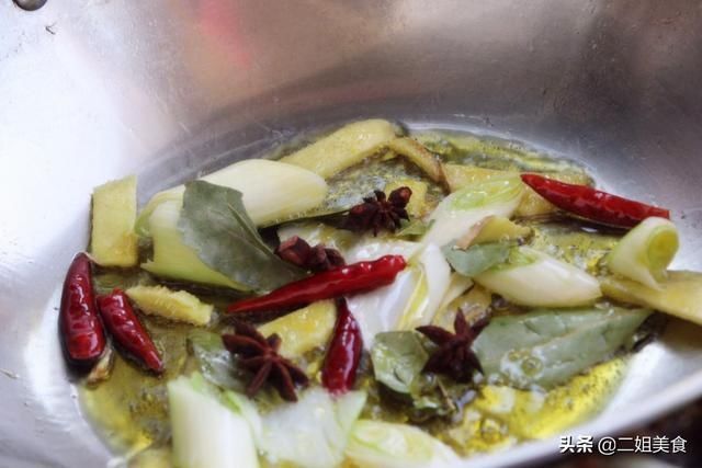 鸡肉|秋天,牛肉羊肉靠边站,最该吃的是这肉,炖土豆很香,人人吃得起