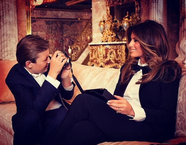 预计|关于梅拉尼娅的三本传记,闺蜜写的书爆黑料最多,预计9月上市