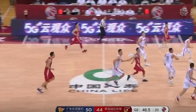  内奸|广东头号内奸！7分半0分6犯+周琦式空篮不进还摆谱！球迷跪求退役