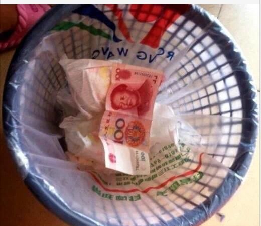  警方|店主爱将零钱扔垃圾桶，出了什么事？定远警方发现蹊跷