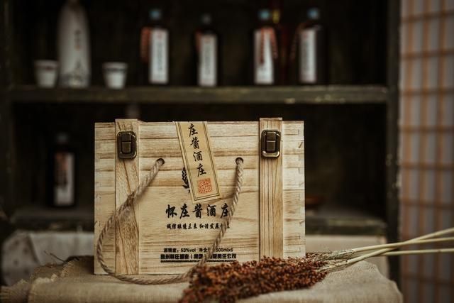 红星|红星与牛栏山二锅头都是十多元的酒,有区别吗?答案显而易见