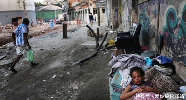  巴西|巴西特朗普确诊新冠，靠“让巴西再次伟大”上台，让国家深陷灾难