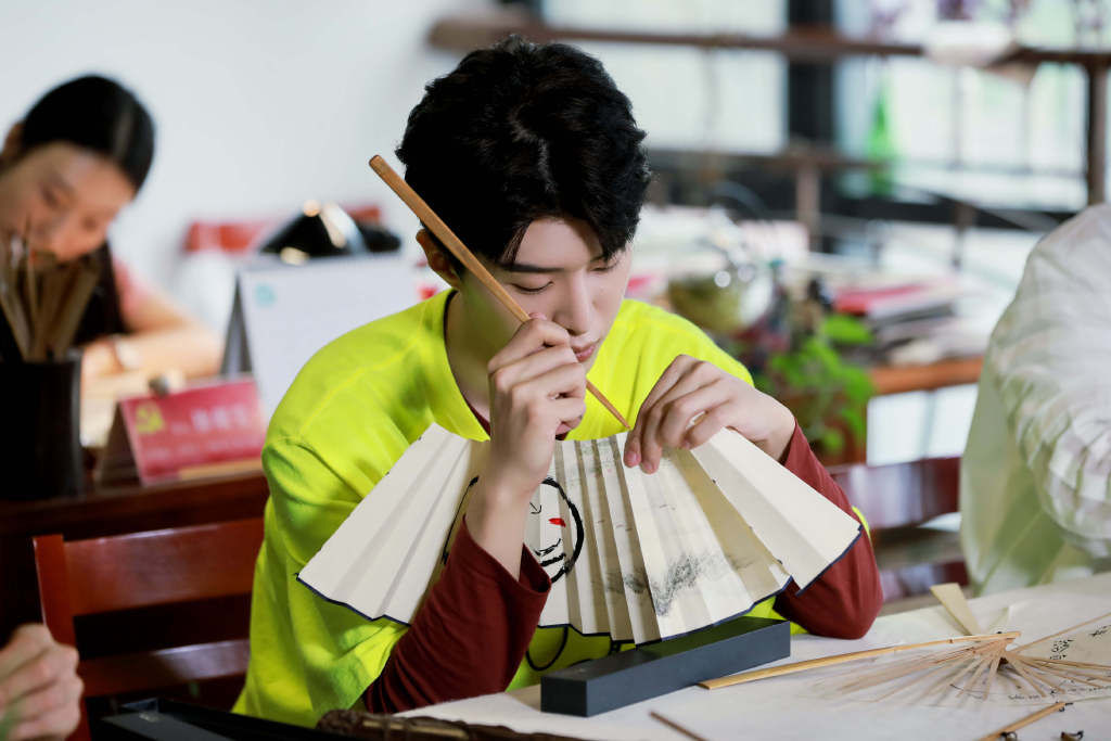  男人|200918 本期《做家务的男人2》剧照公开 范丞丞再次解锁新技能