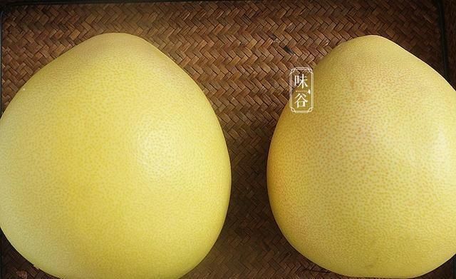 再多|买柚子记住这4点，买再多都不会挑错，柚子香甜汁水多，太实用了