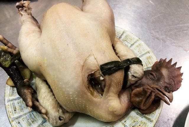  做法|买了很多年，现在才知道，熏鸡做法超简单，在家做干净又放心