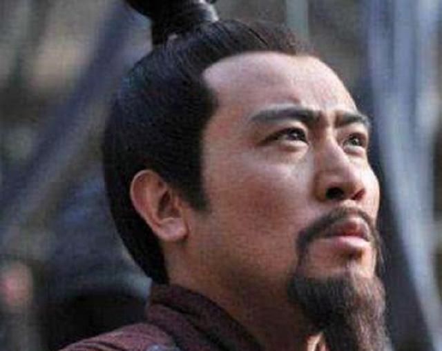 刘备|关羽和颜良都被称为“万人敌”，为何颜良被秒杀？真以为是偷袭？