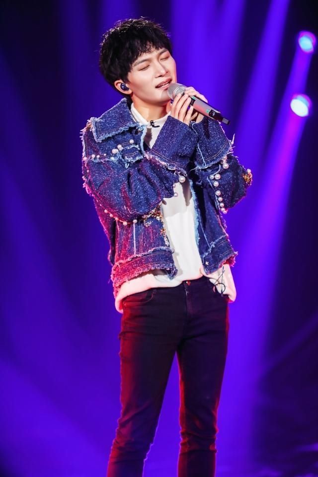  发布|调好闹钟本周五《歌手·当打之年》周深首秀未发布新作