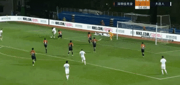 失误|又是张翀失误！大连人逆转未成负于深足，贝尼特斯听到下课钟声