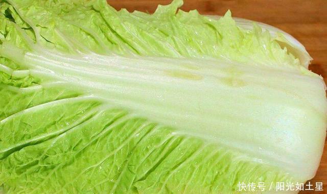  毛钱|秋天，吃萝卜南瓜不如吃它，含钙量极高，5毛钱1斤，包成饺子最香