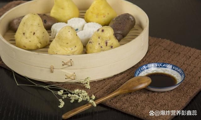 常吃的五种粗粮营养又健康(谁说吃粗粮，对健康有益？如果是这2种粗粮，要注意了)
