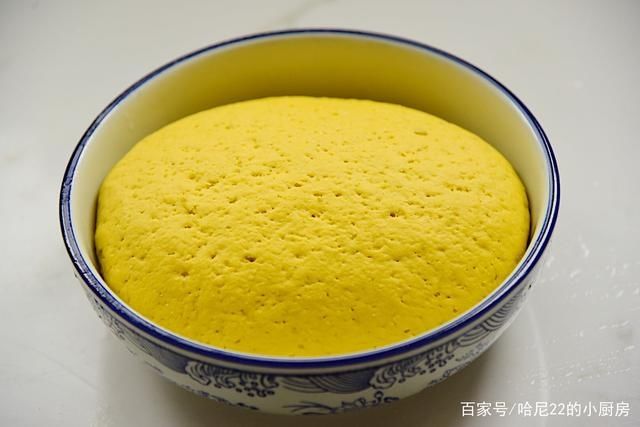 季节|8月,南瓜的季节,好吃又实惠,加入红豆一卷一蒸,超美味