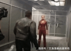 厉害|GIF搞笑趣图: 好厉害的情侣, 这几个动作实在是高难度啊!