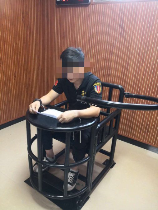 东乡区公安|本地：东乡这名养卡人被抓！