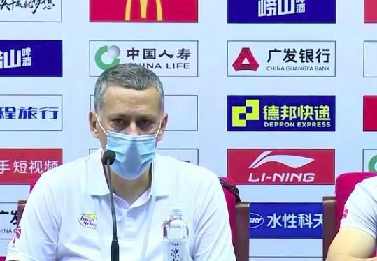 开心|辽宁队四连胜！外教却批评球队，直言不开心，郭艾伦有智慧的反驳