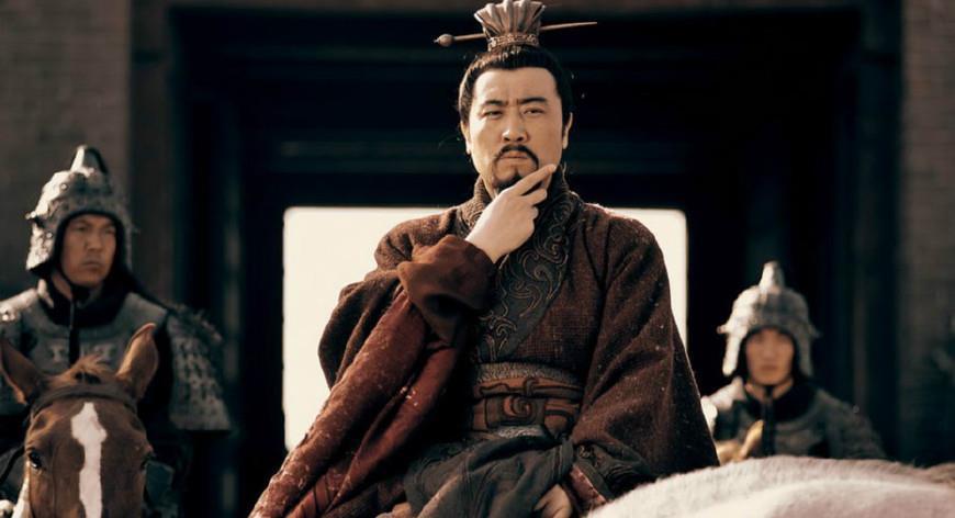 黄忠|赵云勇救黄忠之后,刘备为何不顺水推舟封他为虎威将军?