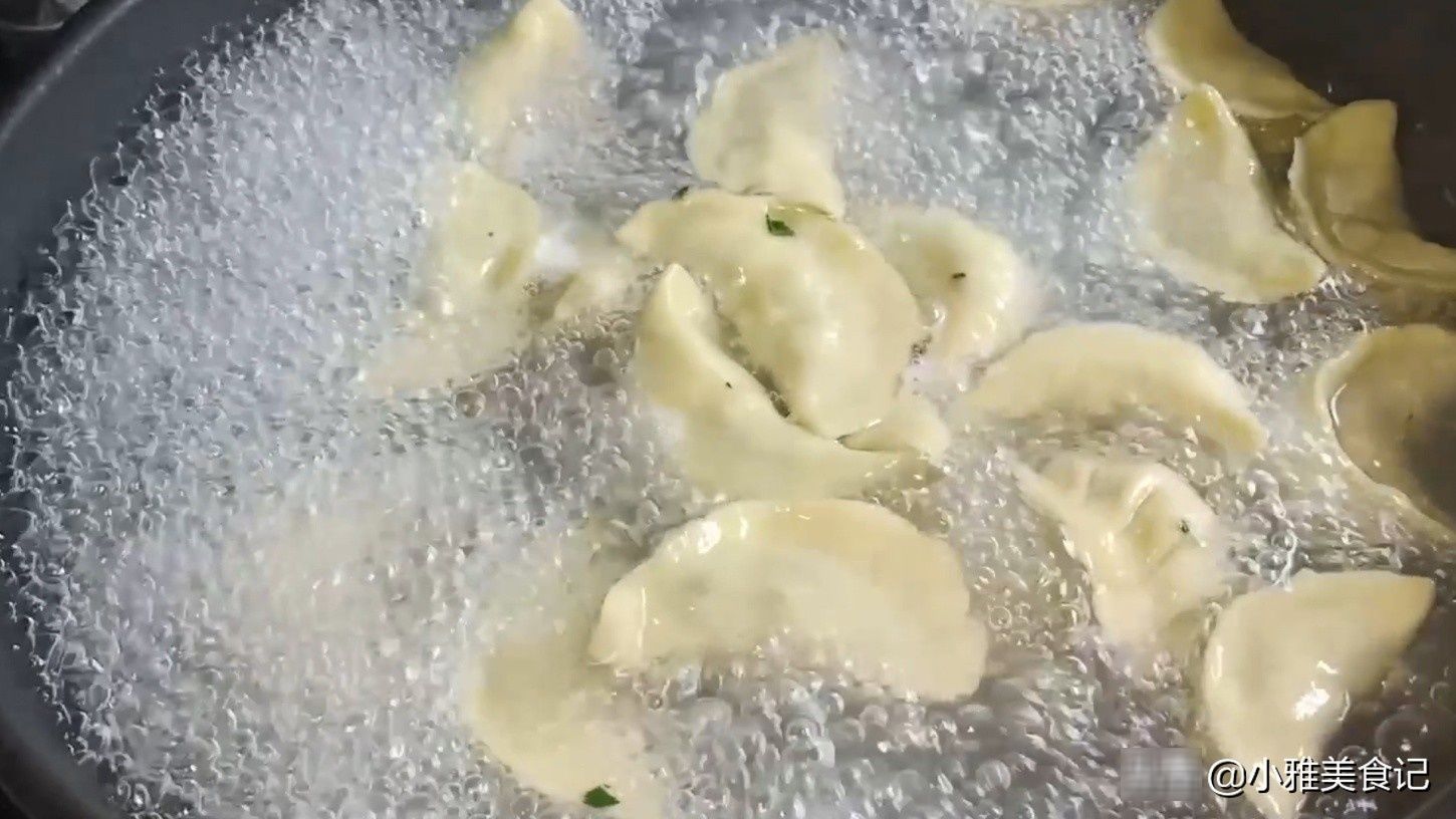  红萝卜|秋天宁可不吃肉，也要吃这个馅饺子，营养美味，一顿30个不够吃