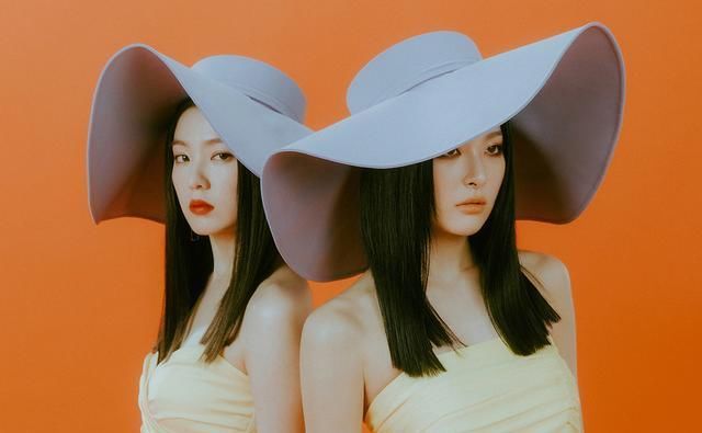 黑白|韩国神颜也翻车？裴珠泫姜涩琪造型诡异认不出，被指像黑白无常