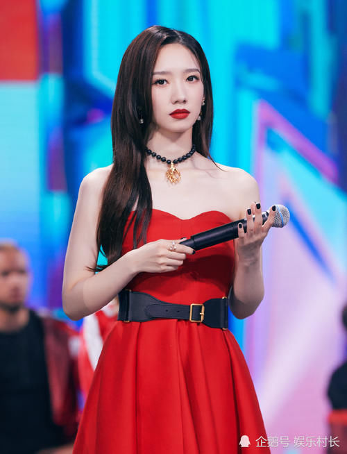  剪影|《街舞3》剪影曝光冠军夜嘉宾，刘雨昕孟美岐蔡徐坤加盟，三人站位却引争议