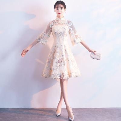  感觉|心理测试：4件小礼服，你感觉哪个最衬你?测你对异性的吸引力多大?