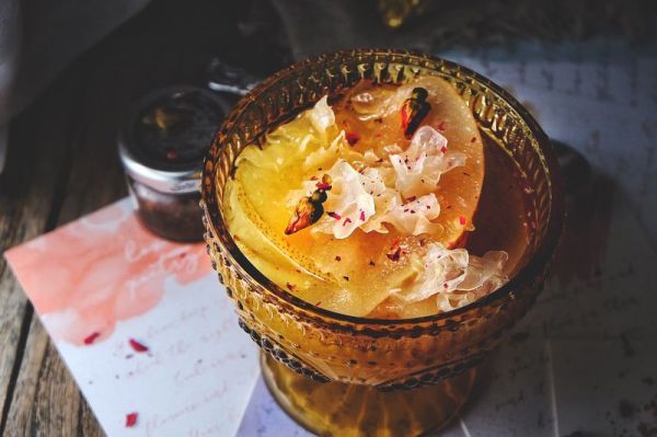 银耳|银耳雪梨皂角米甜汤