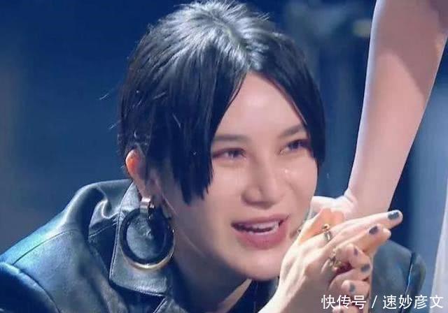  这届|许飞尚雯婕互撕上热搜，超女们更博被质疑蹭热度，这届矛盾很大