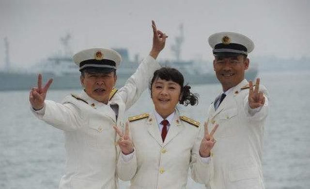  丈夫|《红海行动》的制片人，退居幕后捧红丈夫，却换来一纸离婚书