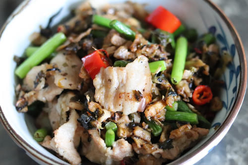 母女俩|母女俩的极简午餐，一晒朋友圈就走红，网友：夏天就该这样吃